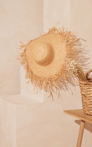 Beige Pretty Little Thing Natural Frayed Edge Straw Hats | WVSJXPG-13