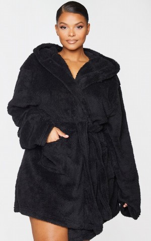 Black Pretty Little Thing Plus Fluffy Bath Robe Sleepwear | VNRWCIY-16