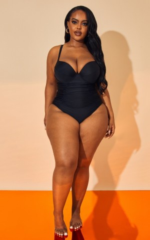 Black Pretty Little Thing Plus Ruched Cupped Swimsuits | FDHULGW-71