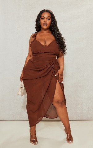 Chocolate Pretty Little Thing Plus Underwire Detail Draped Dresses | UYZHPKJ-97