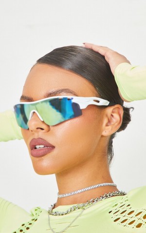 White Pretty Little Thing Cut Out Sporty Sunglasses | CKXNGSE-39