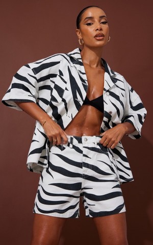 White / Black Pretty Little Thing Monochrome Zebra Print Oversized Shirts | LVAQWMT-25