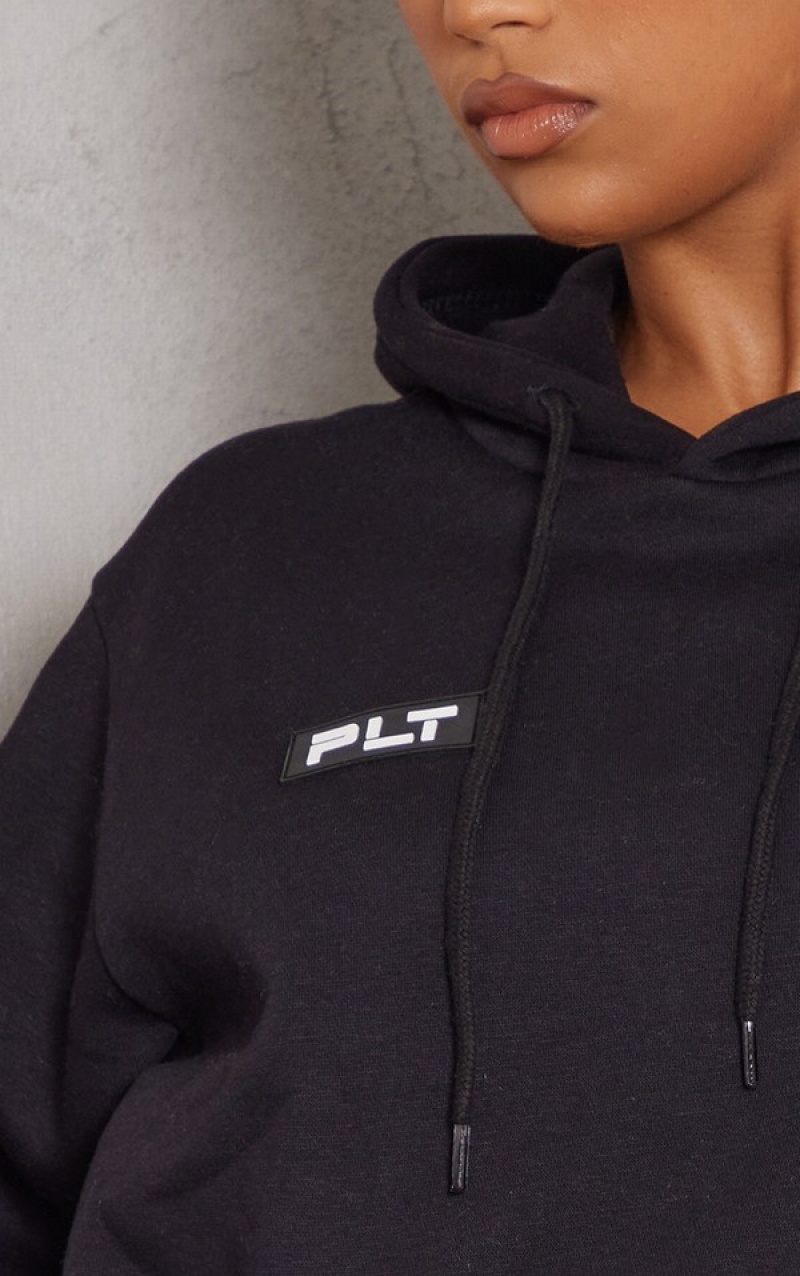 Black Pretty Little Thing Logo Badge Detail Oversized Fit Hoodie | FLNEDSX-45