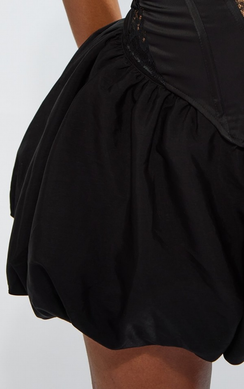 Black Pretty Little Thing Parachute Cargo Puffball Skirts | VRYOBNU-58