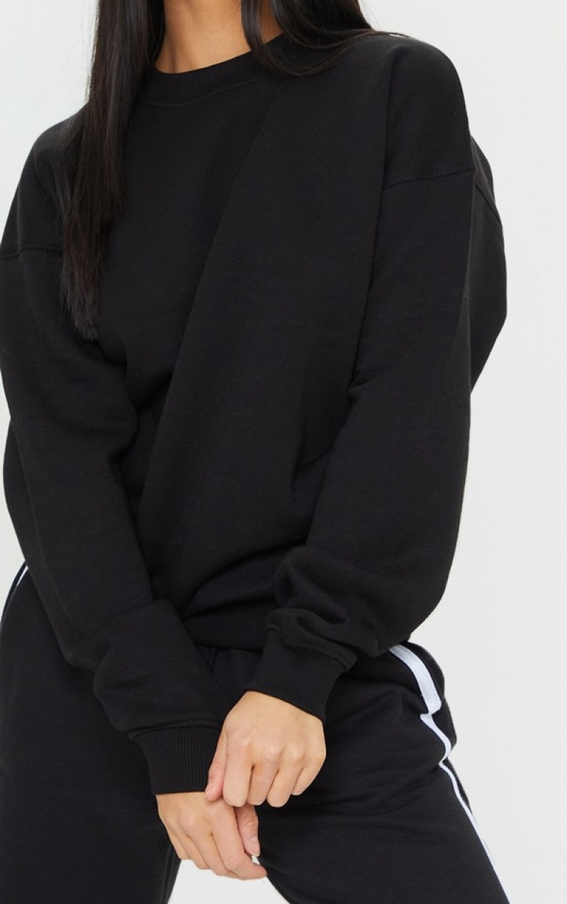 Black Pretty Little Thing Petite Ultimate Oversized Crewneck Sweatshirts | OJZWAYI-49