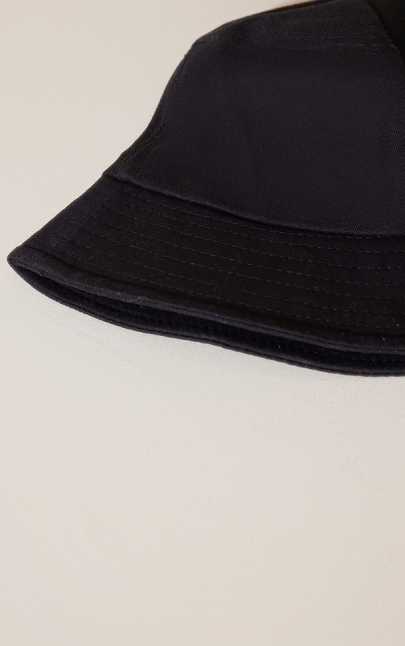 Black Pretty Little Thing Plain Bucket Hats | BYZFXAD-20