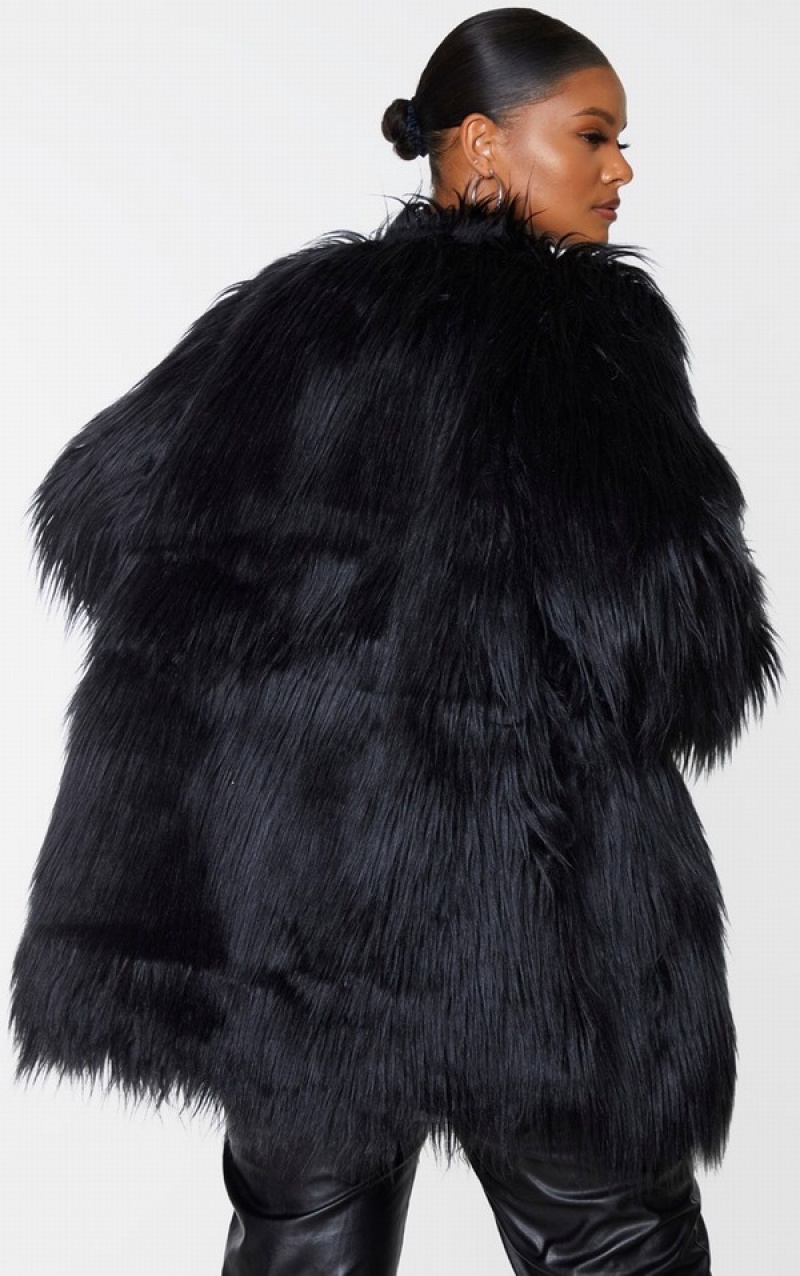 Black Pretty Little Thing Plus Amaria Shaggy Faux Fur Jackets | CJWQGPN-73