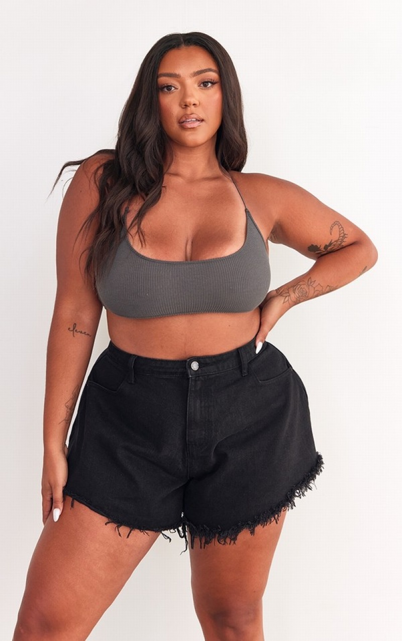 Black Pretty Little Thing Plus Floaty Shorts | SLYEKQD-57