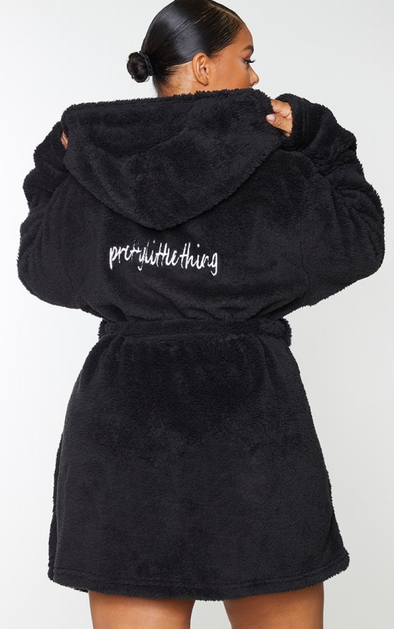 Black Pretty Little Thing Plus Fluffy Bath Robe Sleepwear | VNRWCIY-16