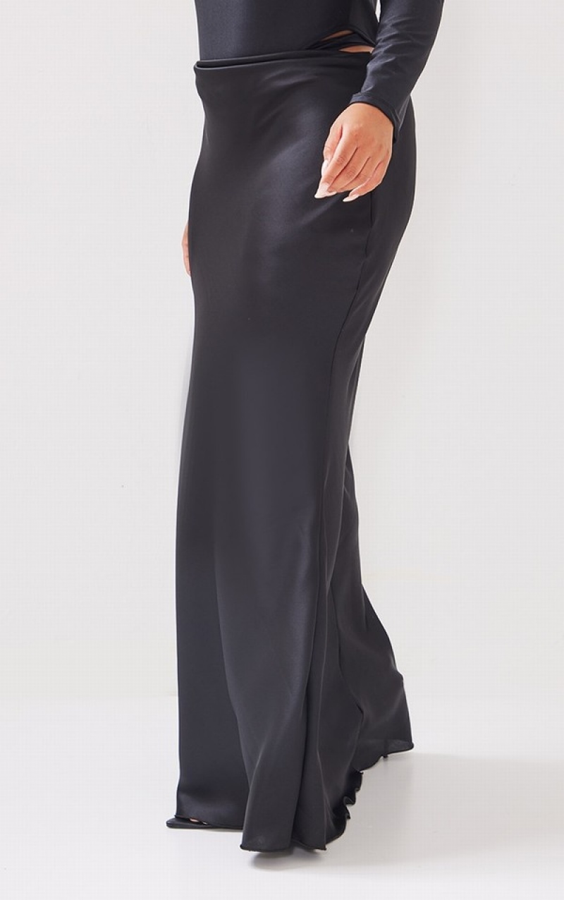 Black Pretty Little Thing Plus Satin Cowl Maxi Skirts | PLNMKHR-63