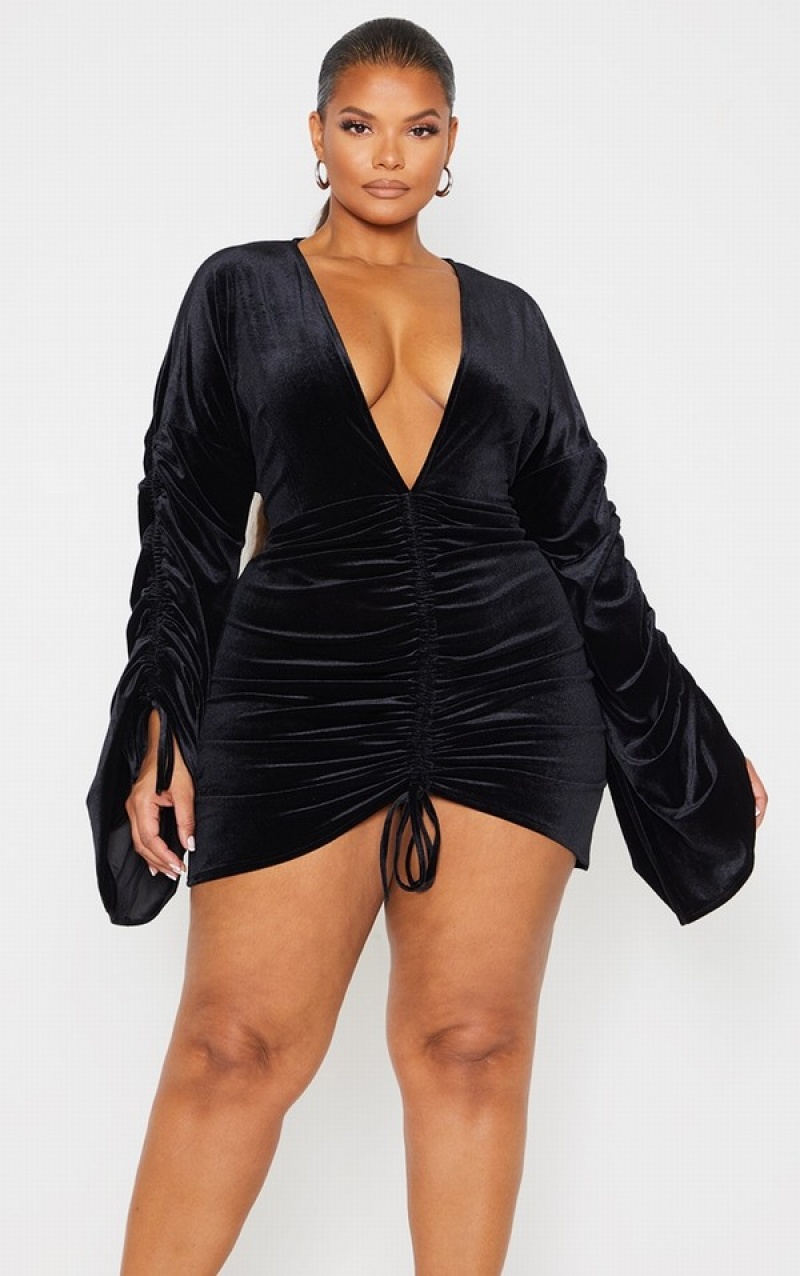 Black Pretty Little Thing Plus Velvet Plunge Ruched Front Bodycon Dresses | XTURLJP-54