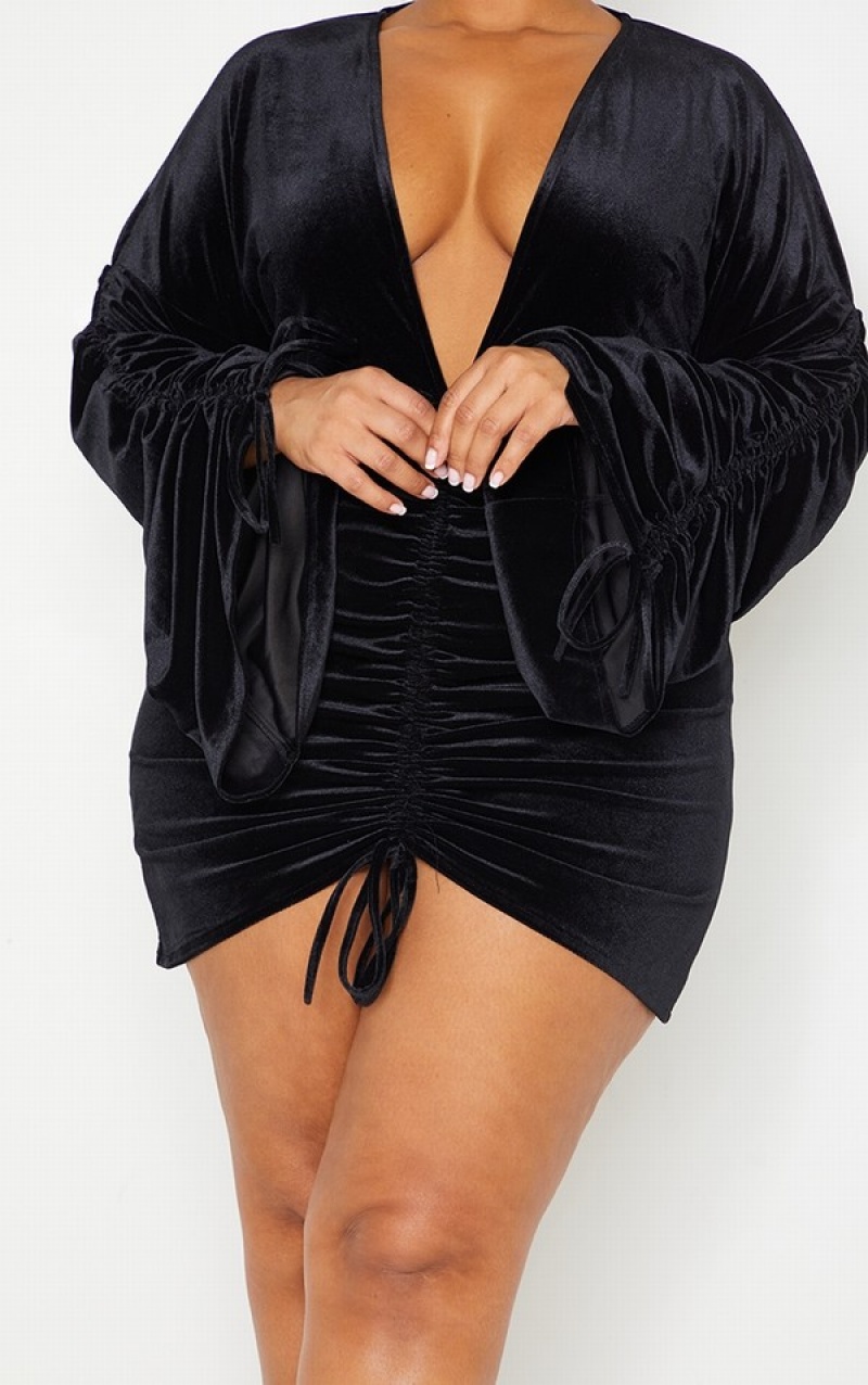 Black Pretty Little Thing Plus Velvet Plunge Ruched Front Bodycon Dresses | XTURLJP-54