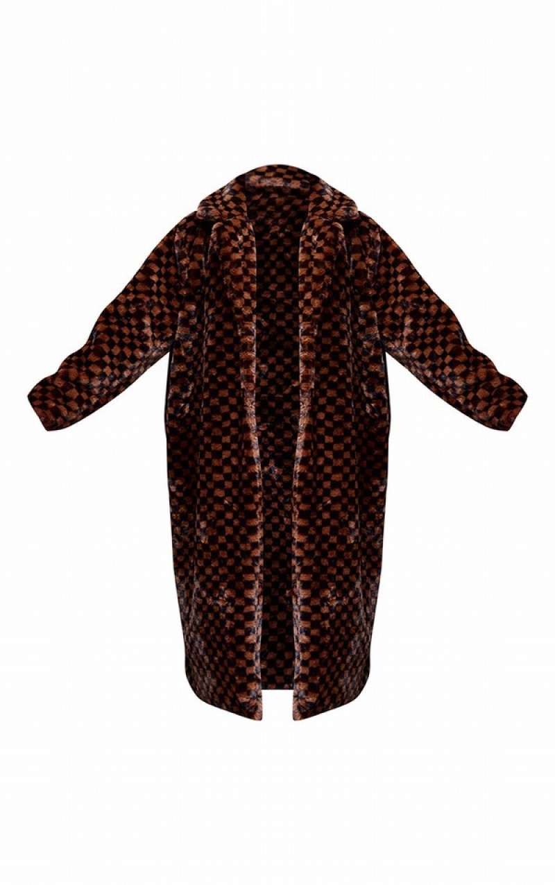 Brown Pretty Little Thing Plus Check Print Faux Fur Coats | DYLTCKW-85