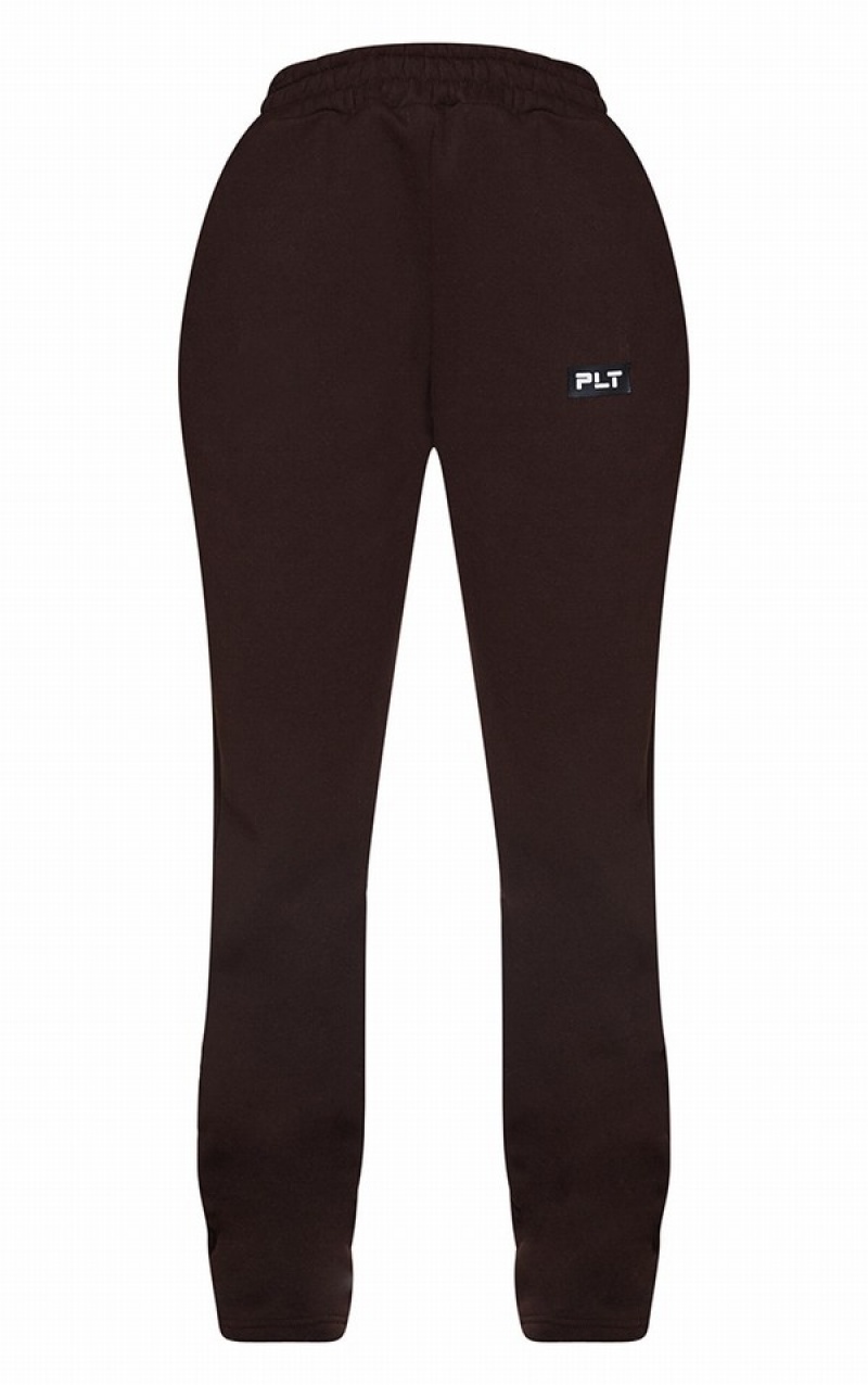 Chocolate Pretty Little Thing Logo Badge Detail Straight Leg Sweatpants | UTNQMZG-34