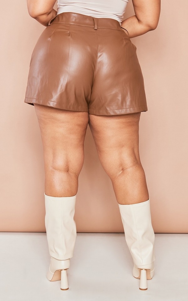 Chocolate Pretty Little Thing Plus Faux Leather Floaty Shorts | AYJQEKN-85