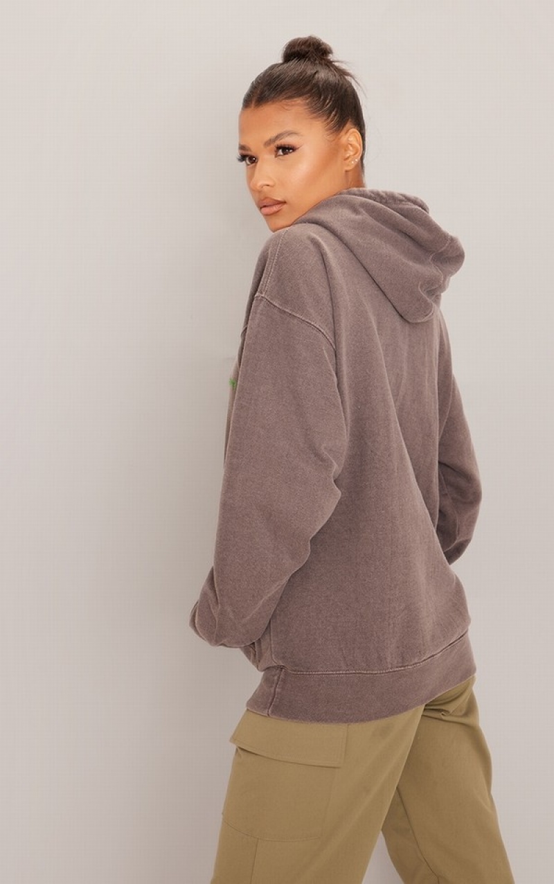 Chocolate Pretty Little Thing Washed Oversized Hoodie | REBAFVN-17