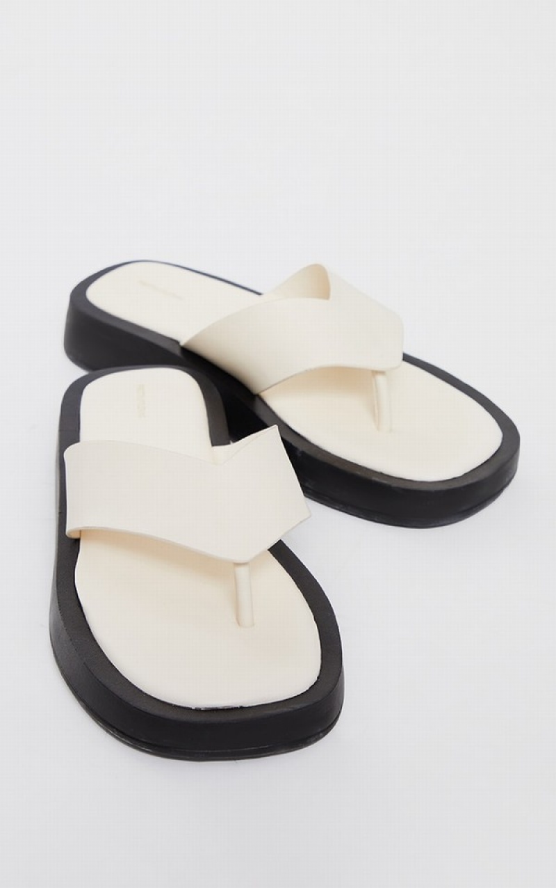 Cream Pretty Little Thing Chunky Toe Post Flip Flops | MNYGKAO-46