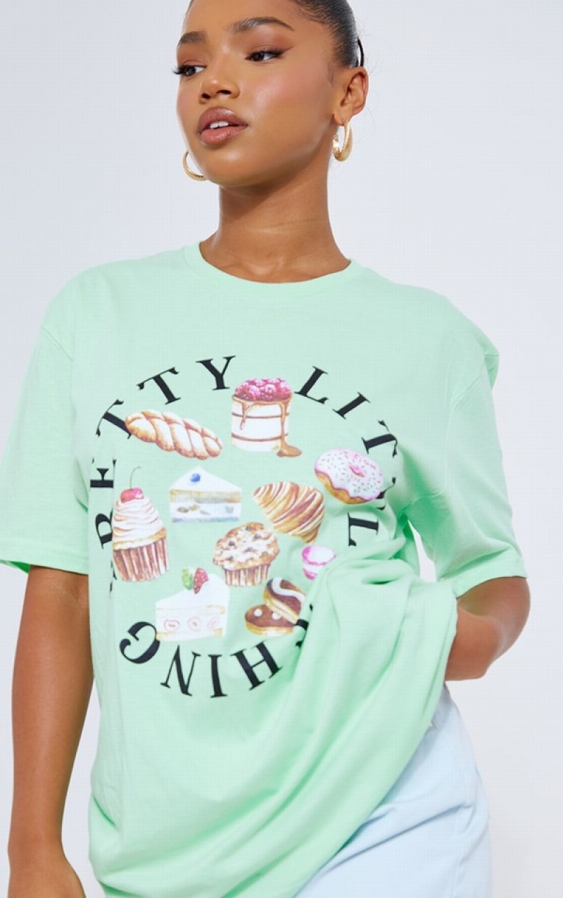 Green Pretty Little Thing Pastel Dessert Print Oversized T-shirts | PVAHYRE-08