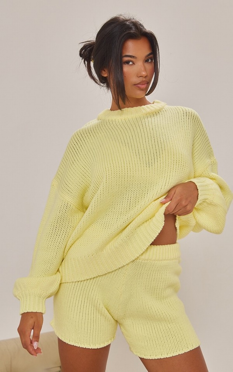 Lemon Pretty Little Thing Lemon Chunky Knit Shorts | PRFCOLM-98