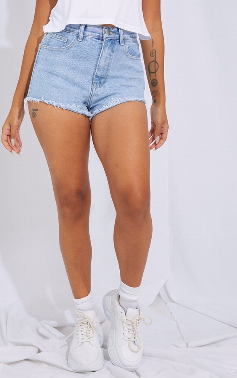 Light Blue / Wash Pretty Little Thing Petite Wash Frayed Hem Shorts | LPFQEYO-68