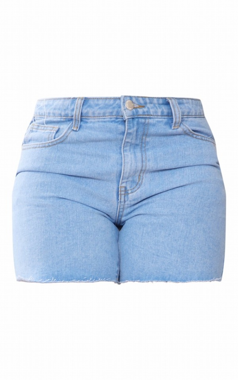 Light Blue / Wash Pretty Little Thing Tall Wash Frayed Mom Shorts | KEIMYPN-45