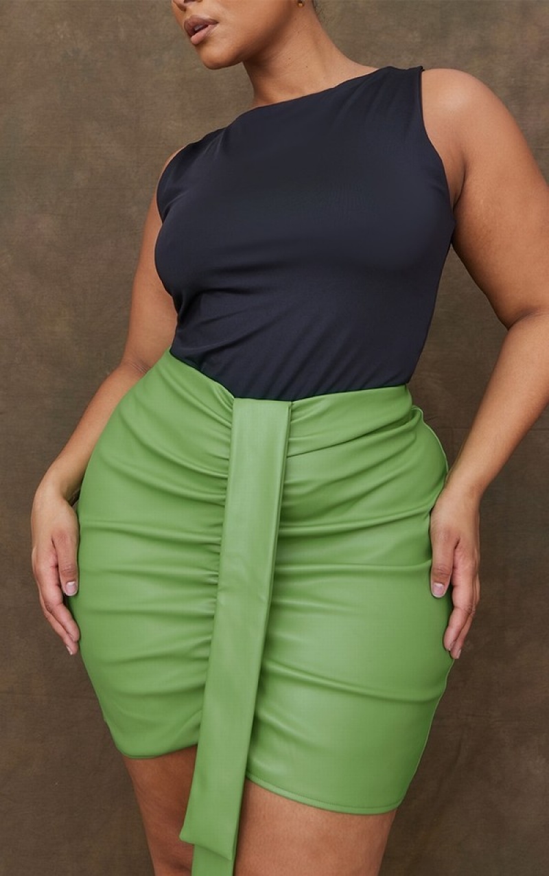 Light Green Pretty Little Thing Plus Bright Faux Leather V Front Ruched Skirts | EDATKYS-61