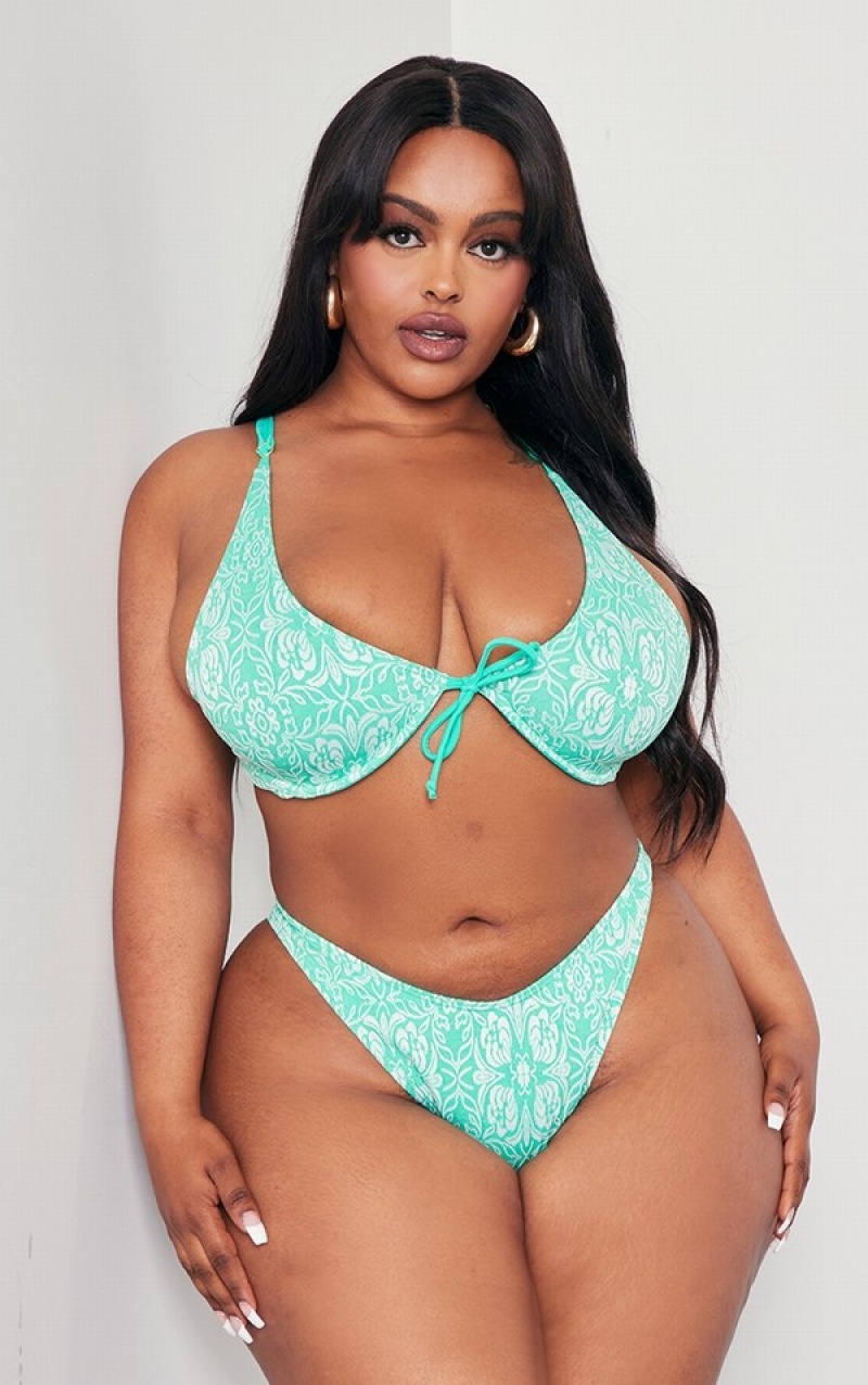 Light Green Pretty Little Thing Plus Bright Floral Underwired Bikini Tops | WFQTPHE-28