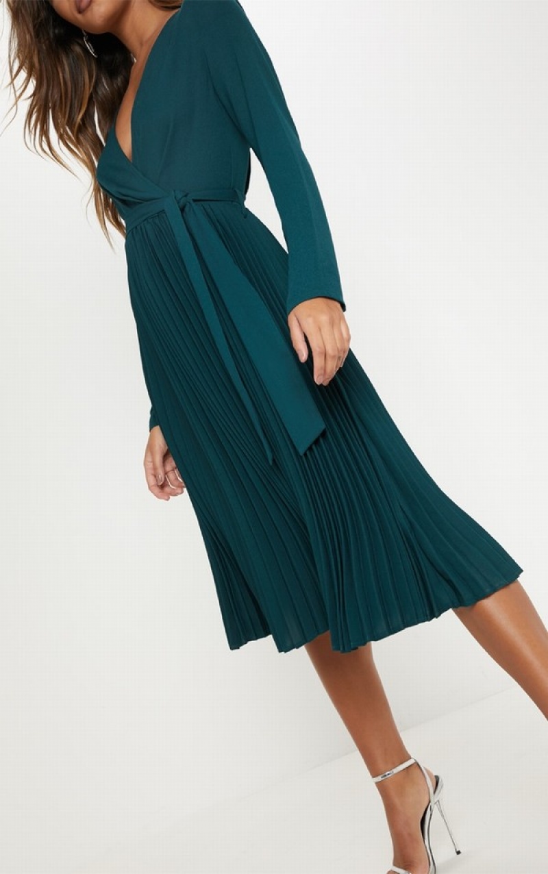 Turquoise / Green Pretty Little Thing Emerald Long Sleeve Pleated Dresses | WHOBNRC-04