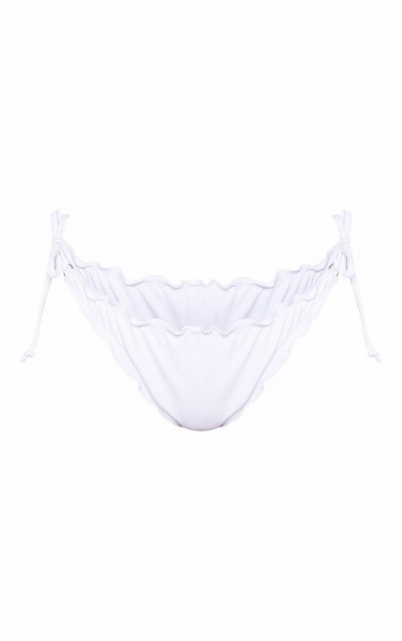 White Pretty Little Thing Frill Edge Ruched Back Bikini Bottoms | BUHDEPI-12