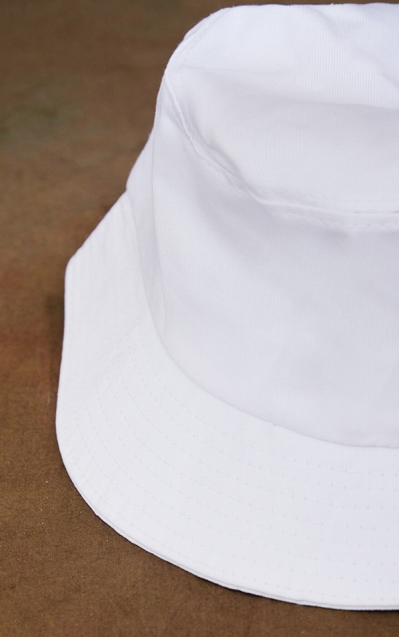 White Pretty Little Thing Plain Bucket Hats | AOENXTU-50